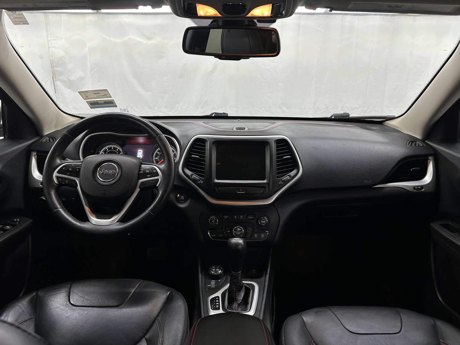 Thumbnail: 2015 Jeep Cherokee - 2