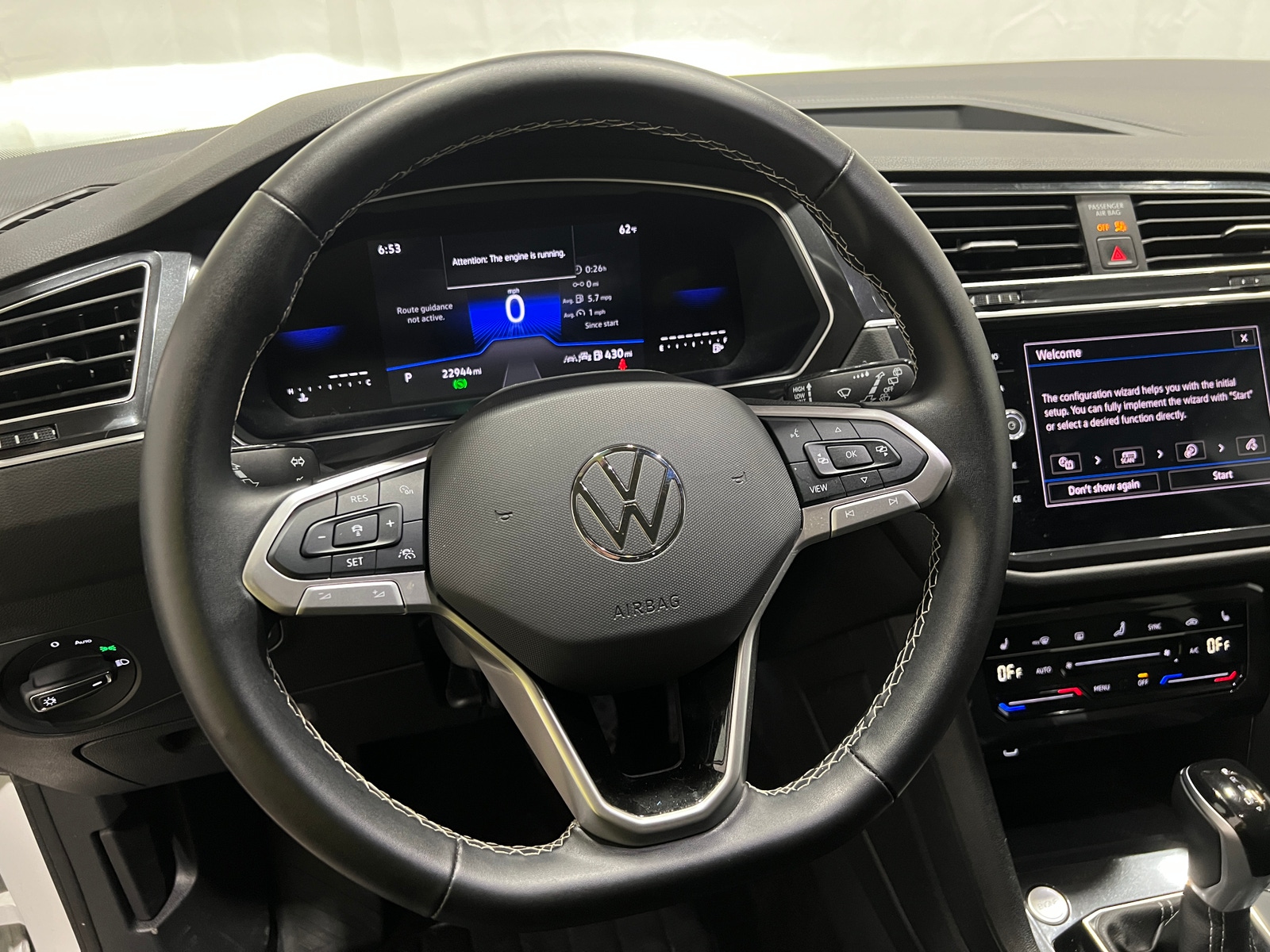 Thumbnail: 2024 Volkswagen Tiguan - 4