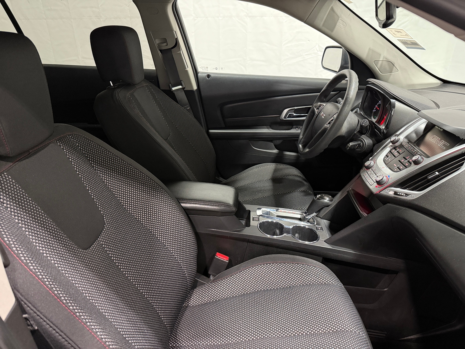 Thumbnail: 2017 GMC Terrain - 2