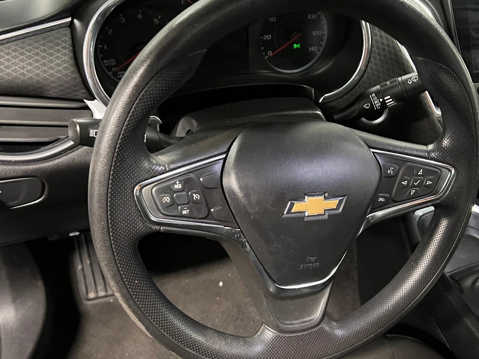 Thumbnail: 2020 Chevrolet Malibu - 5