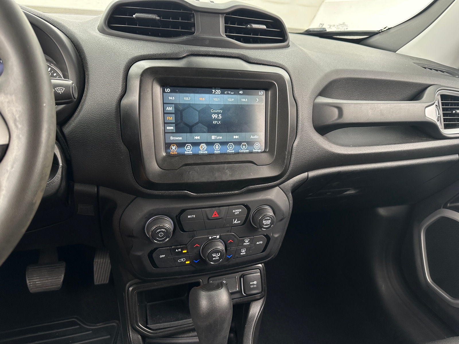 Thumbnail: 2021 Jeep Renegade - 4