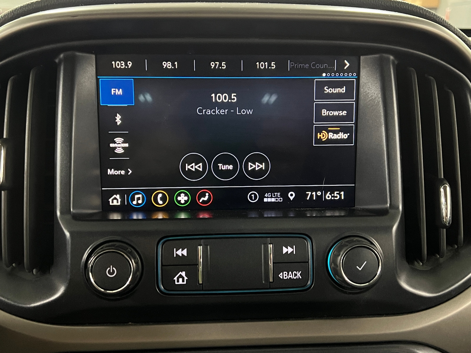 Thumbnail: 2019 Chevrolet Colorado - 3