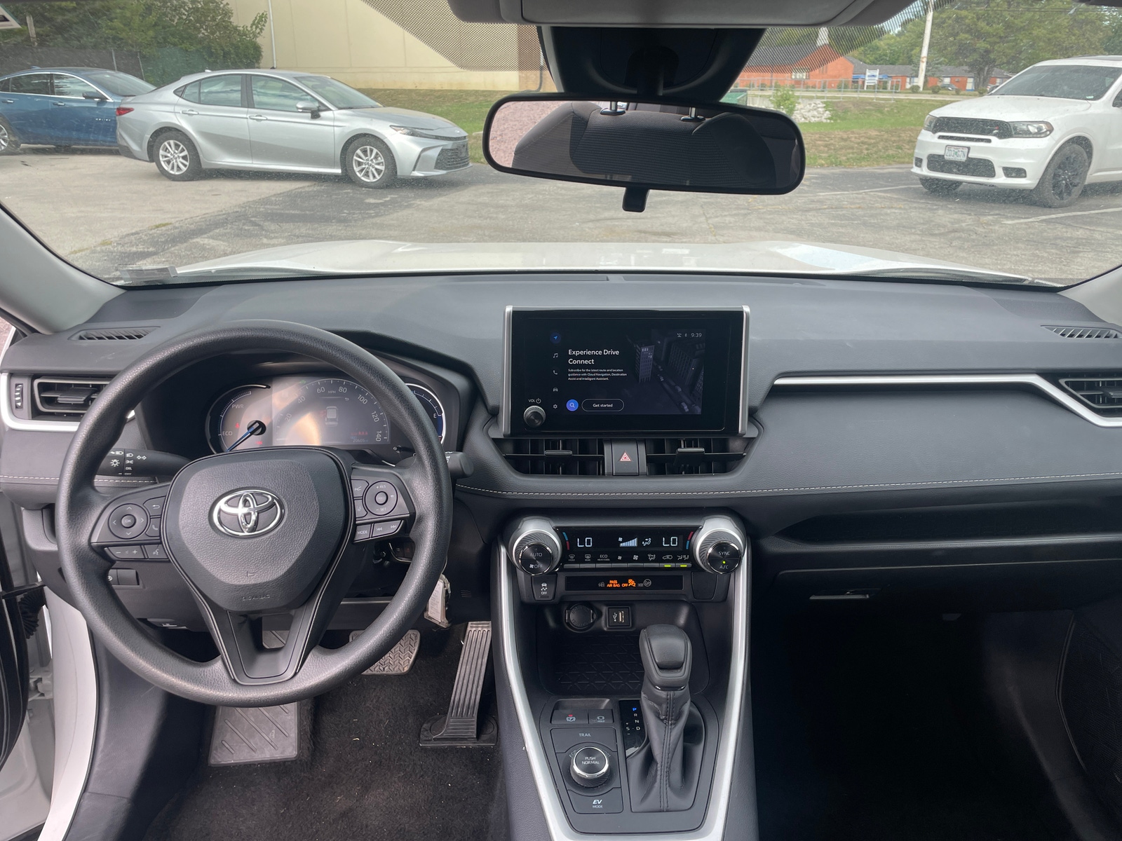 Thumbnail: 2025 Toyota RAV4 - 3