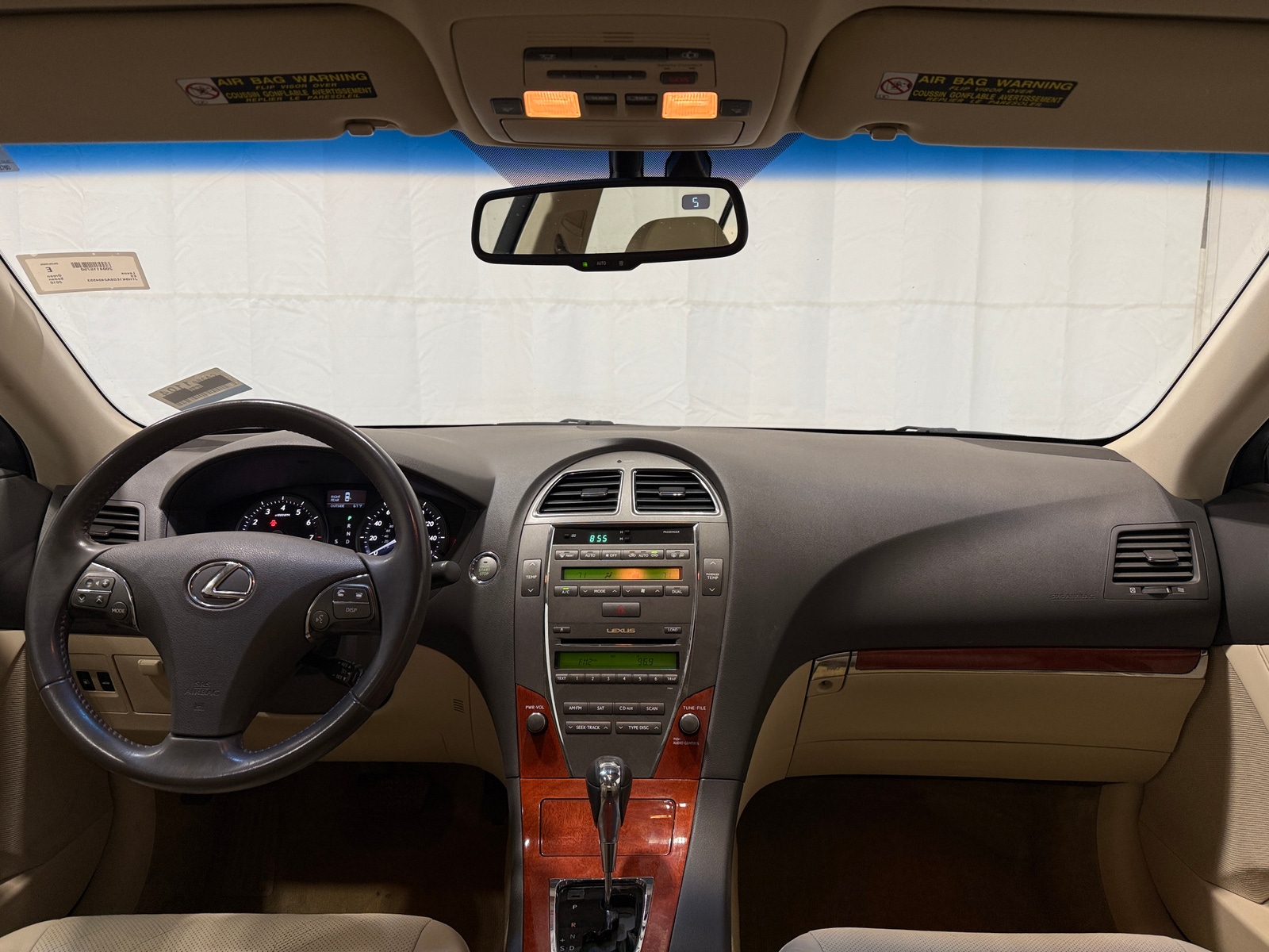Thumbnail: 2010 Lexus ES - 2