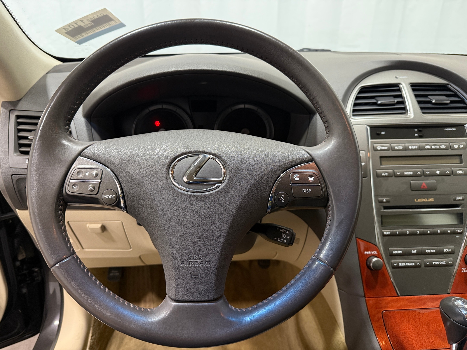 Thumbnail: 2010 Lexus ES - 4