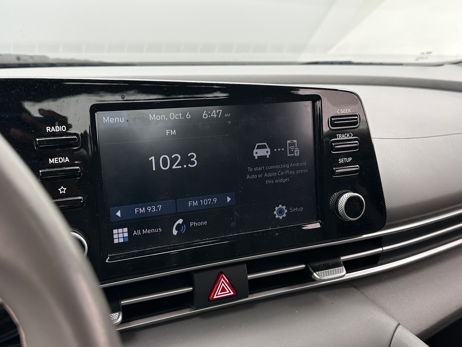 Thumbnail: 2021 Hyundai Elantra - 4