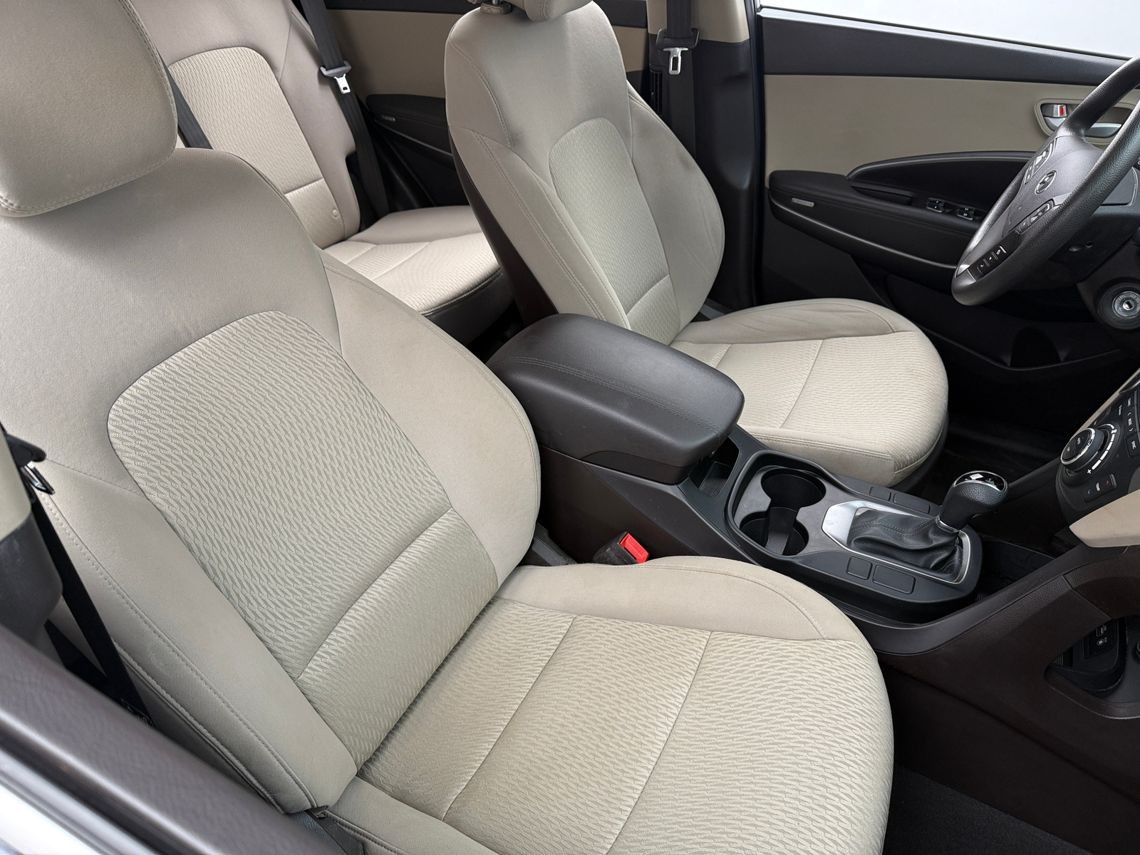 Thumbnail: 2017 Hyundai Santa Fe - 2