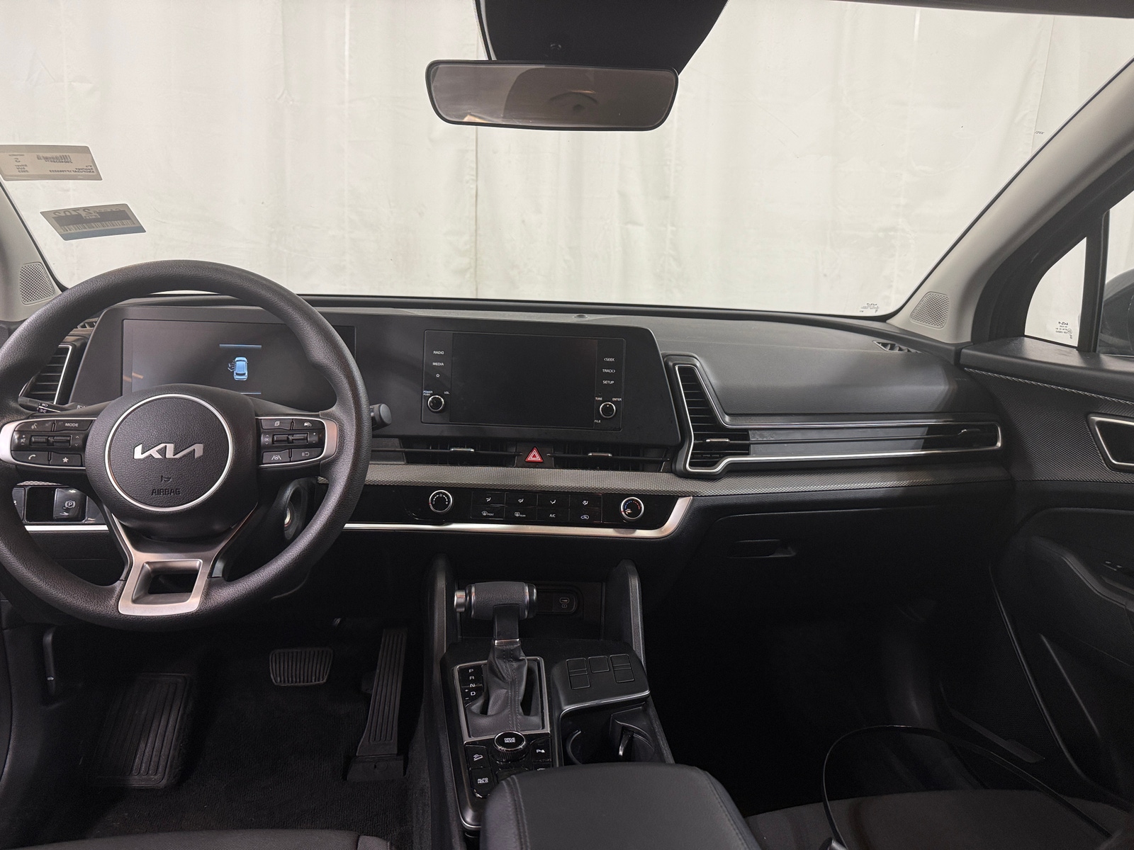 Thumbnail: 2023 Kia Sportage - 3
