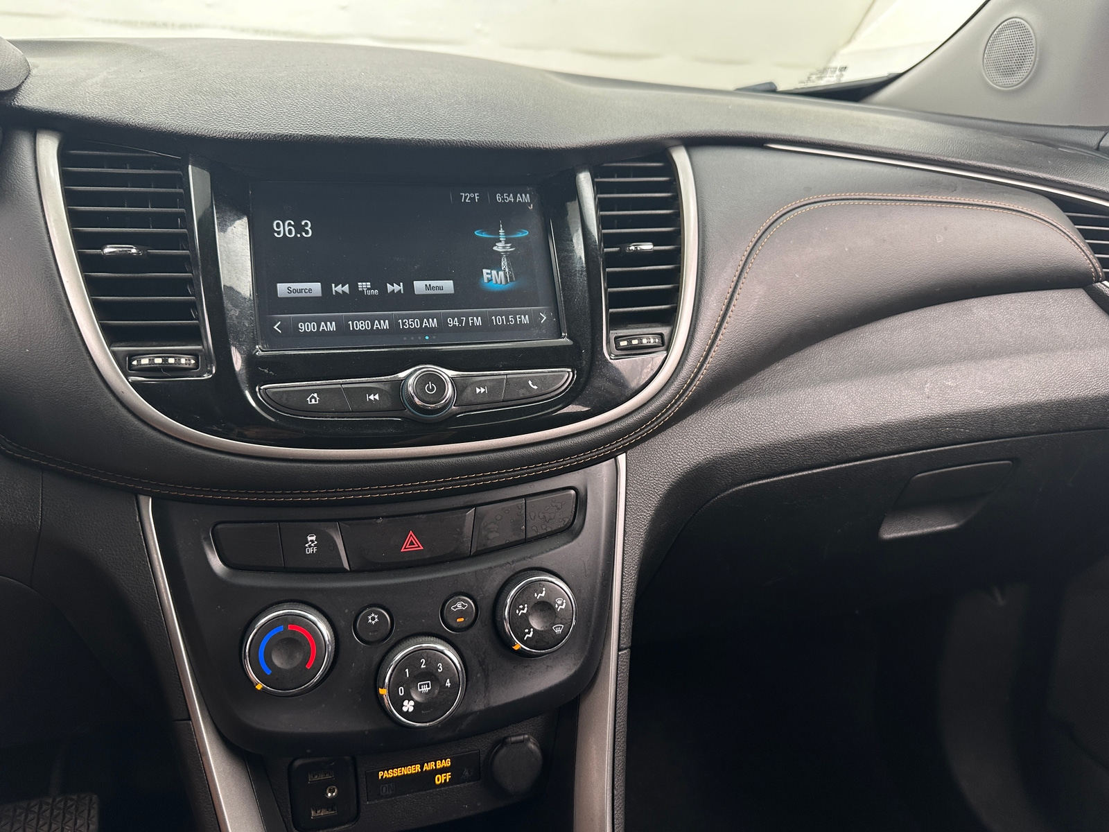 Thumbnail: 2017 Chevrolet Trax - 4