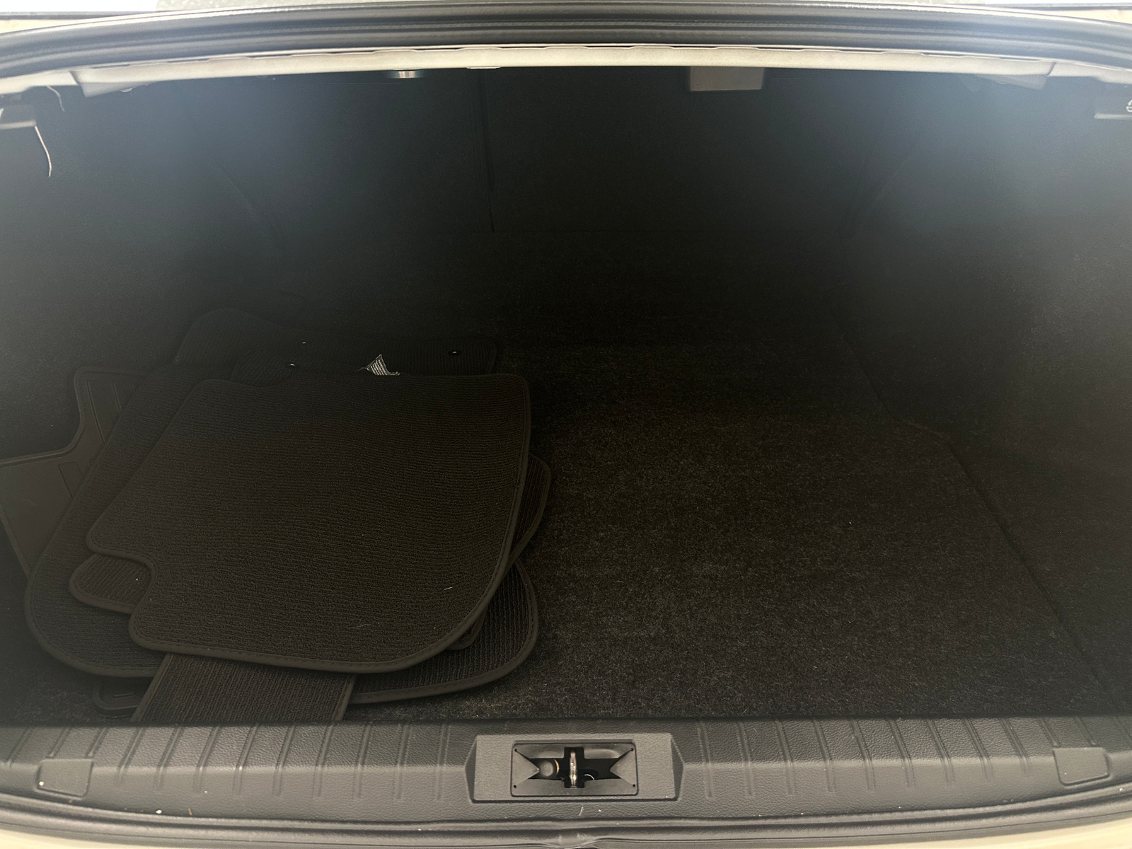 Thumbnail: 2015 Subaru Legacy - 6