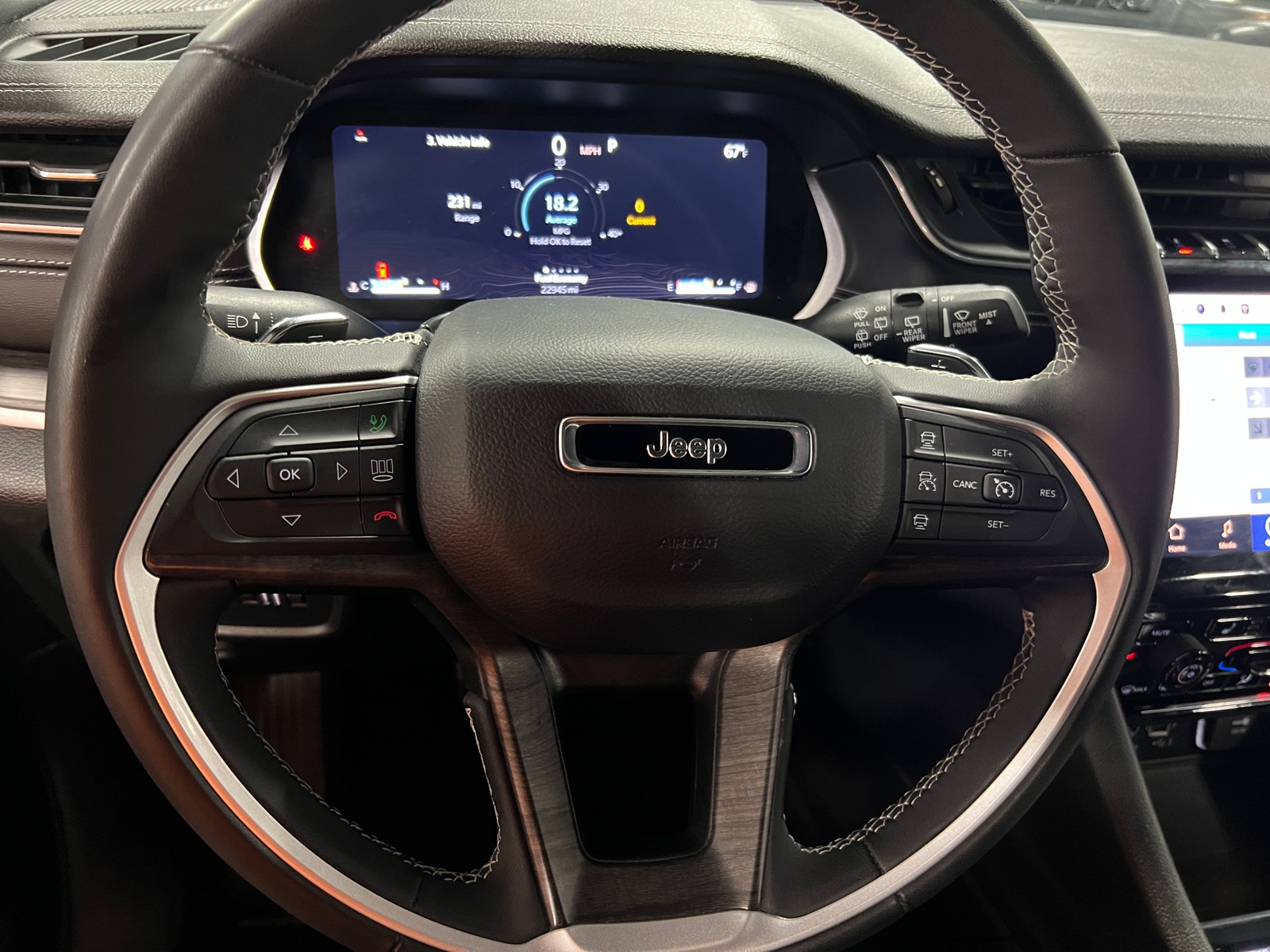 Thumbnail: 2024 Jeep Grand Cherokee L - 4