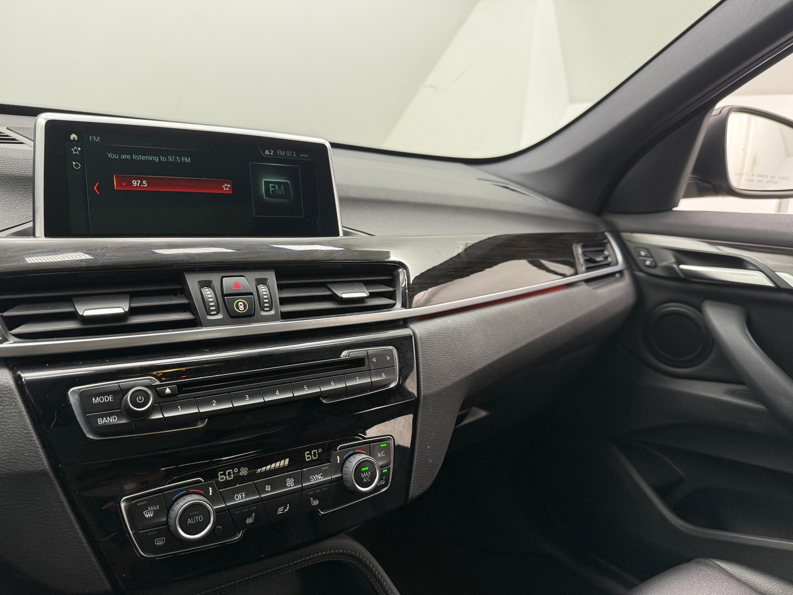 Thumbnail: 2019 BMW X1 - 3