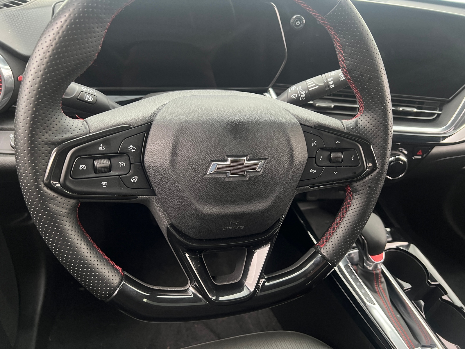 Thumbnail: 2024 Chevrolet Trax - 4
