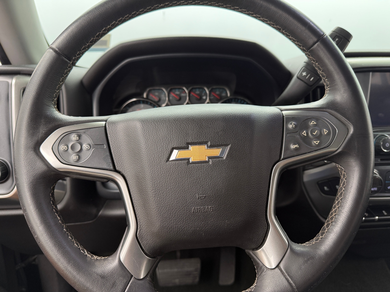 Thumbnail: 2018 Chevrolet Silverado 1500 - 4