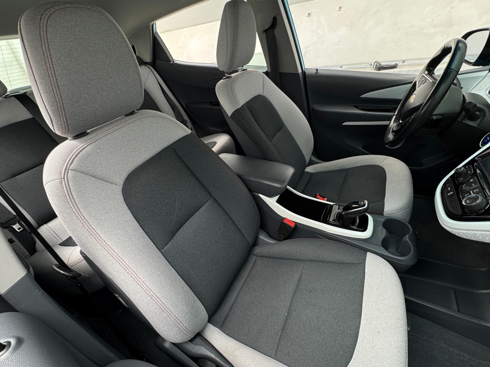 Thumbnail: 2020 Chevrolet Bolt EV - 2