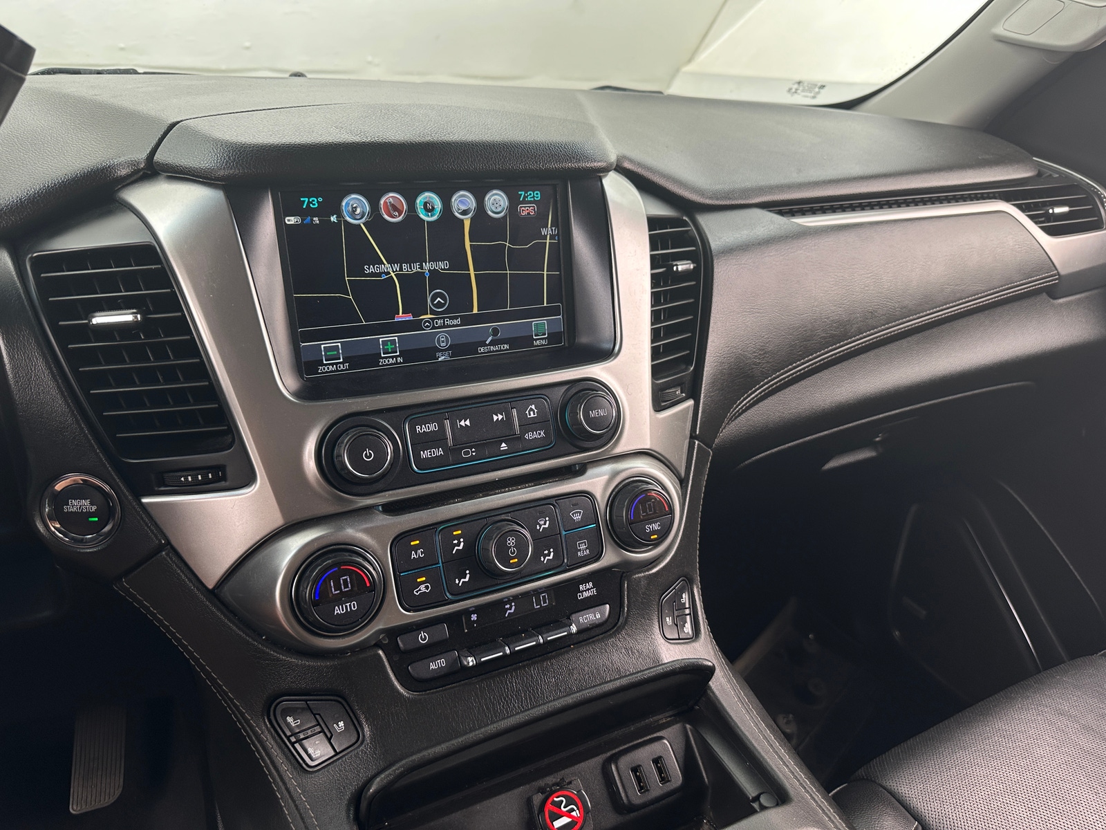 Thumbnail: 2019 Chevrolet Suburban - 3