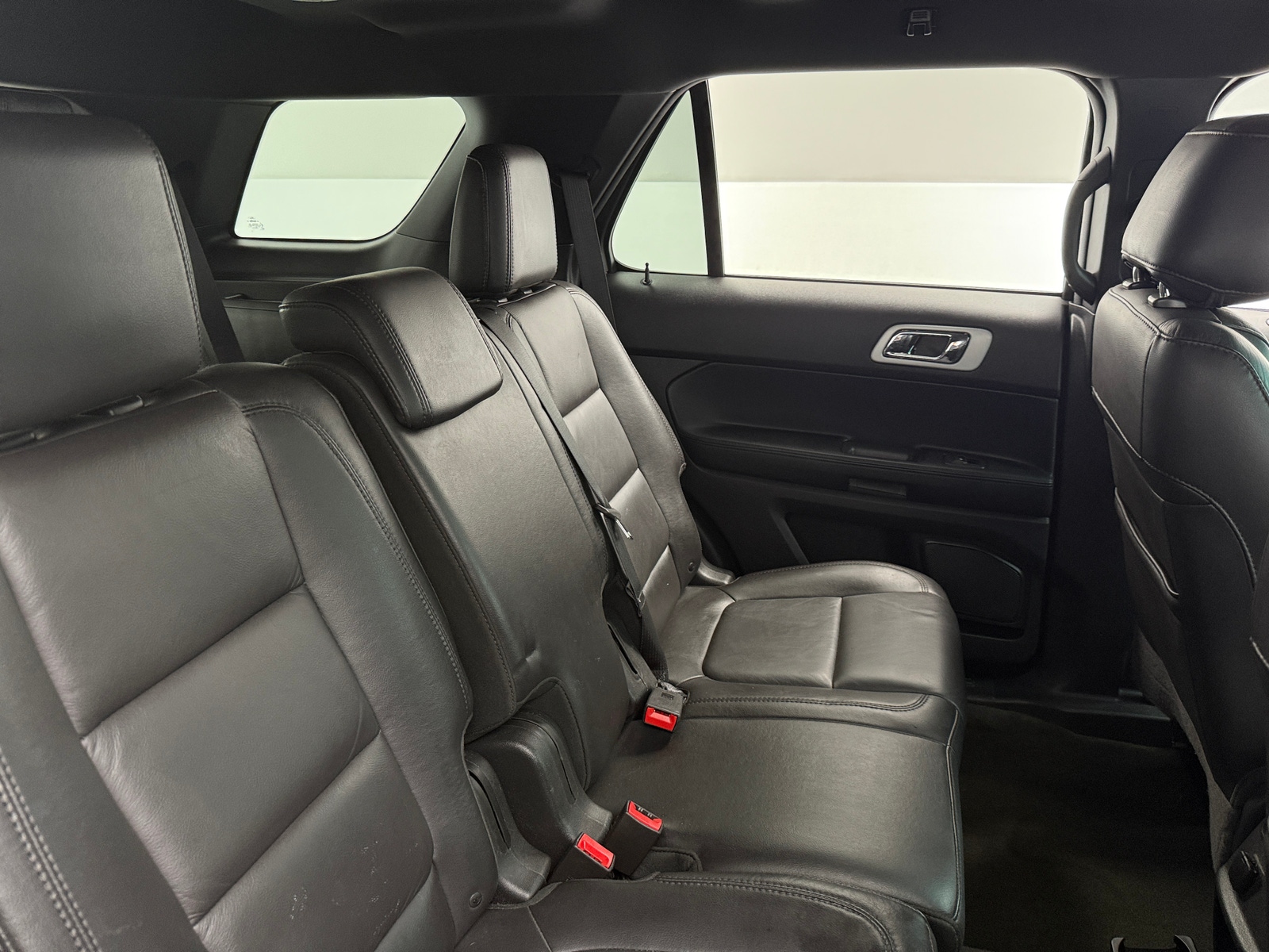 Thumbnail: 2015 Ford Explorer - 5