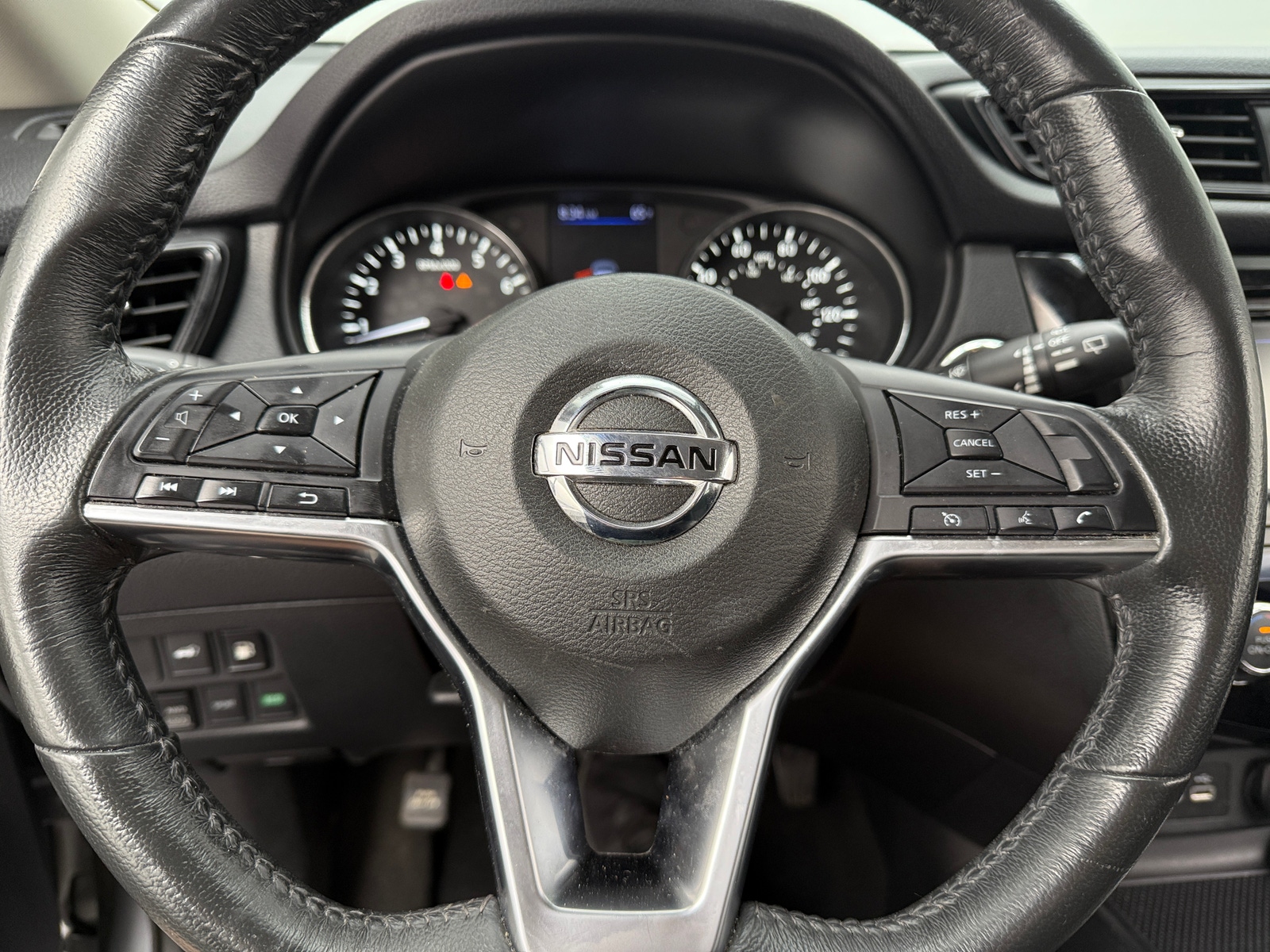 Thumbnail: 2018 Nissan Rogue - 5