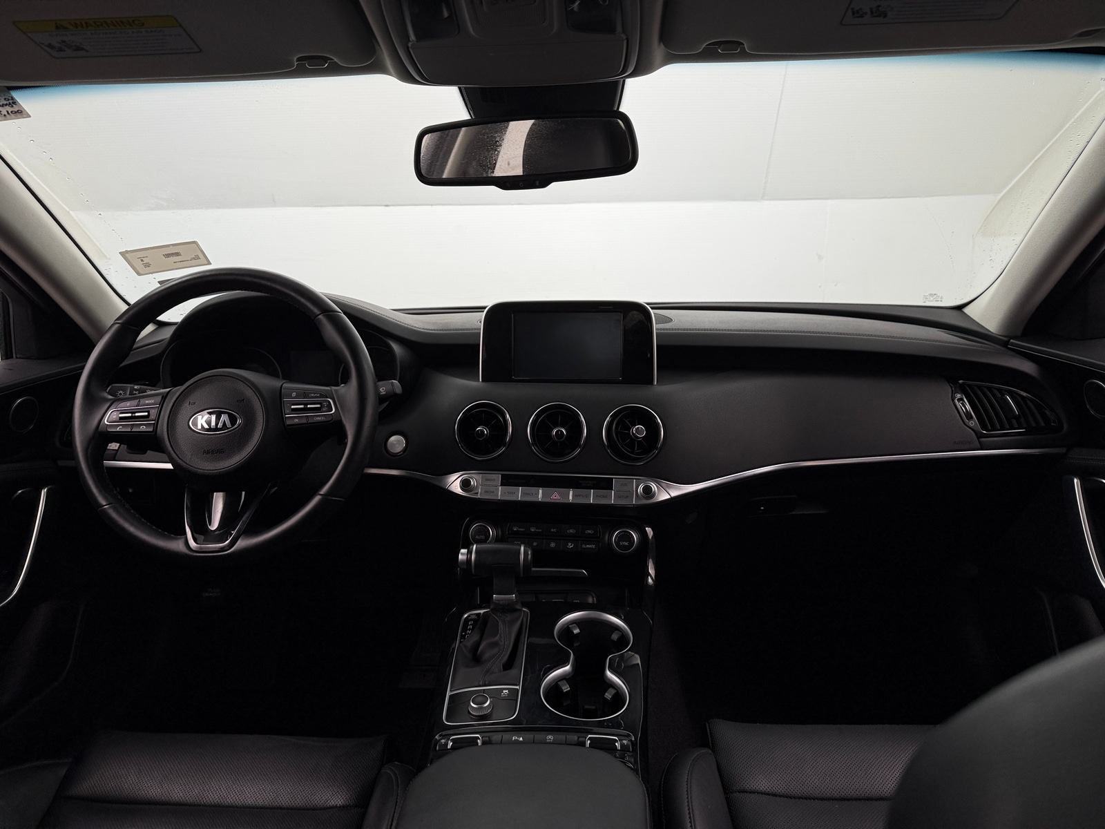Thumbnail: 2019 Kia Stinger - 2