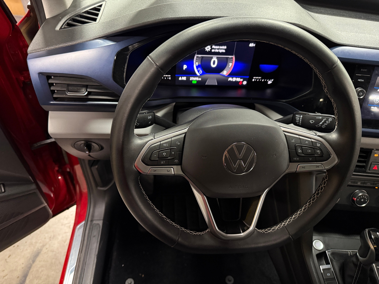 Thumbnail: 2022 Volkswagen Taos - 4