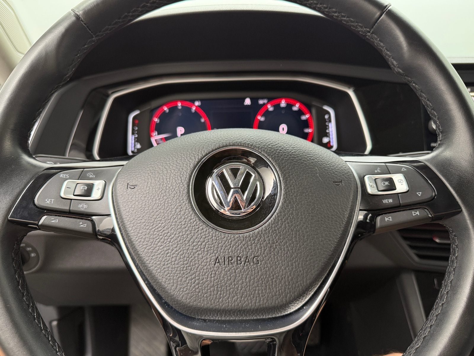 Thumbnail: 2019 Volkswagen Jetta - 4