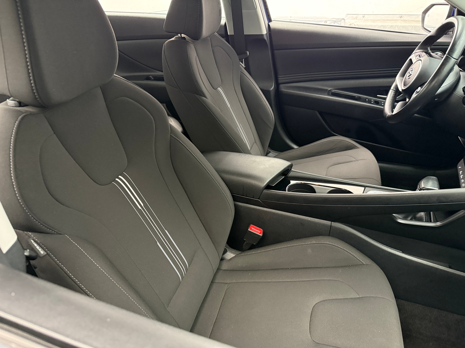 Thumbnail: 2023 Hyundai Elantra - 2