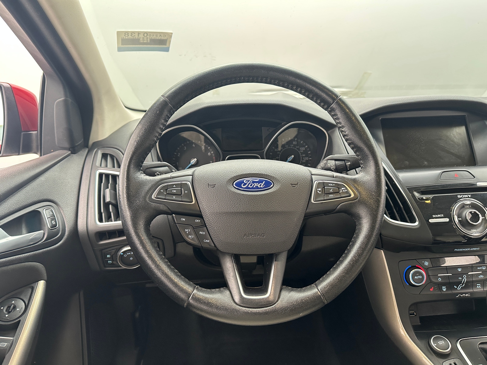 Thumbnail: 2015 Ford Focus - 4