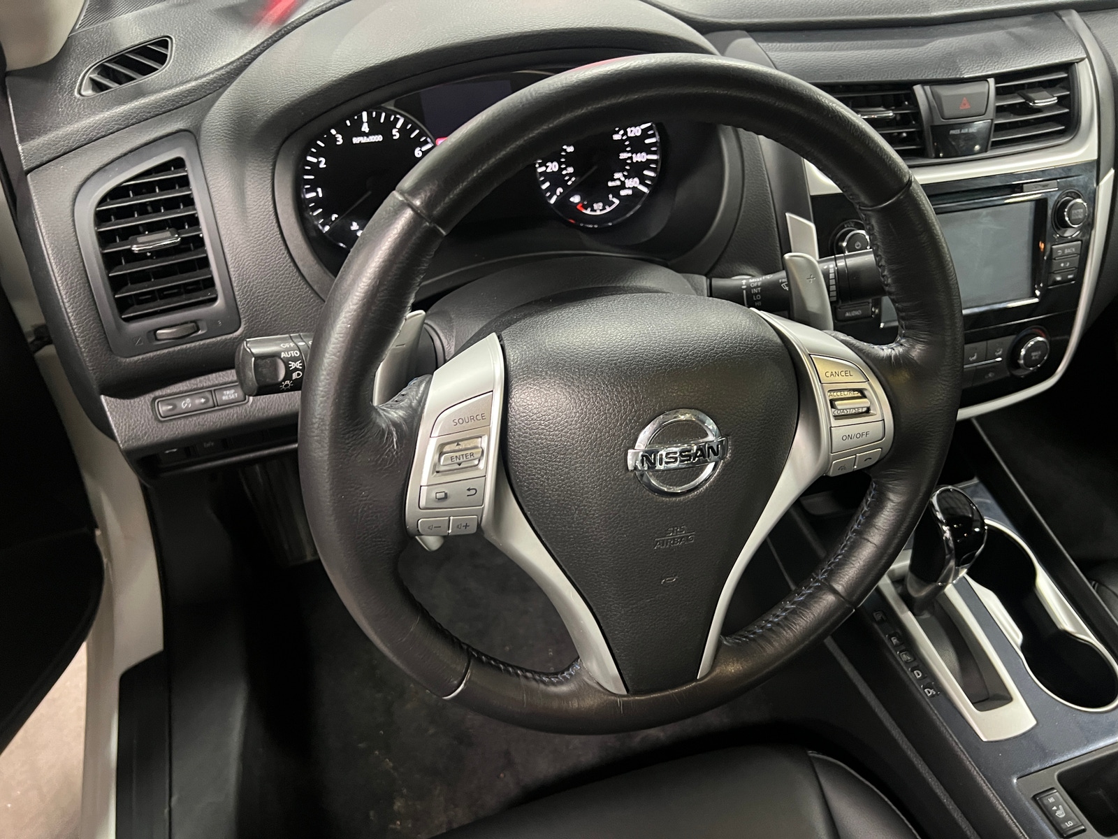 Thumbnail: 2018 Nissan Altima - 5