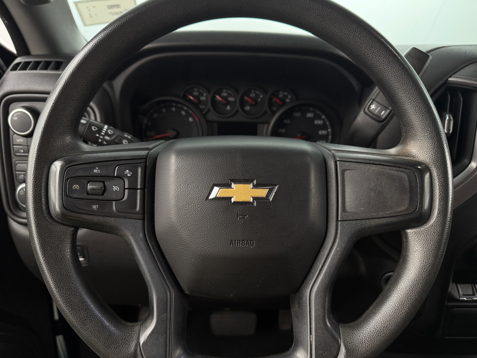 Thumbnail: 2022 Chevrolet Silverado 1500 - 5