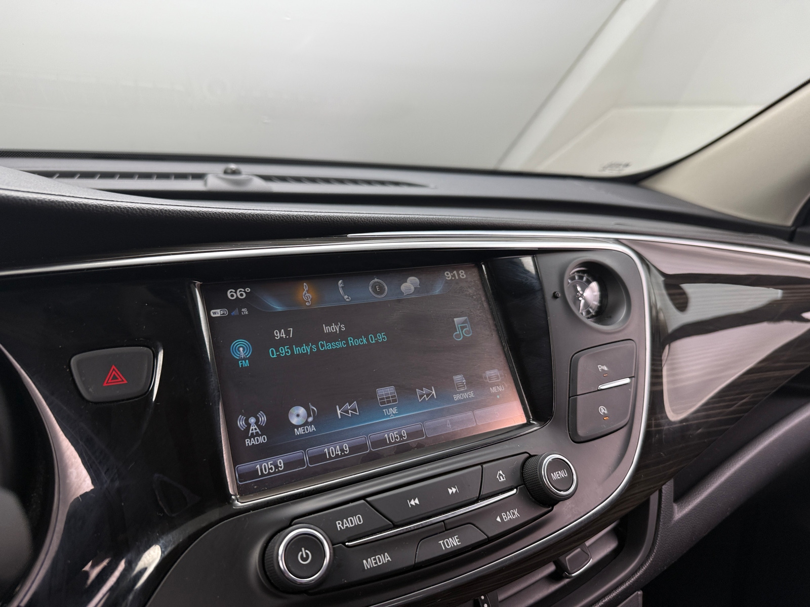 Thumbnail: 2019 Buick Envision - 3