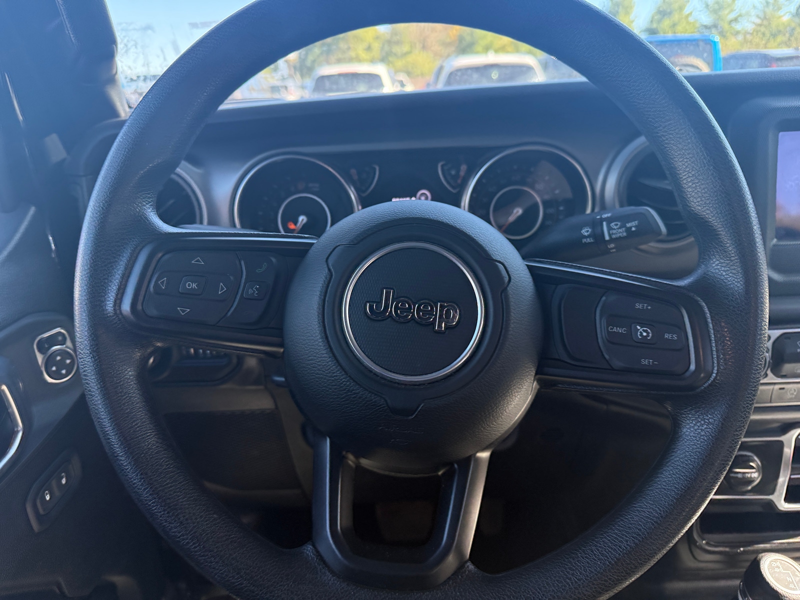 Thumbnail: 2022 Jeep Gladiator - 5