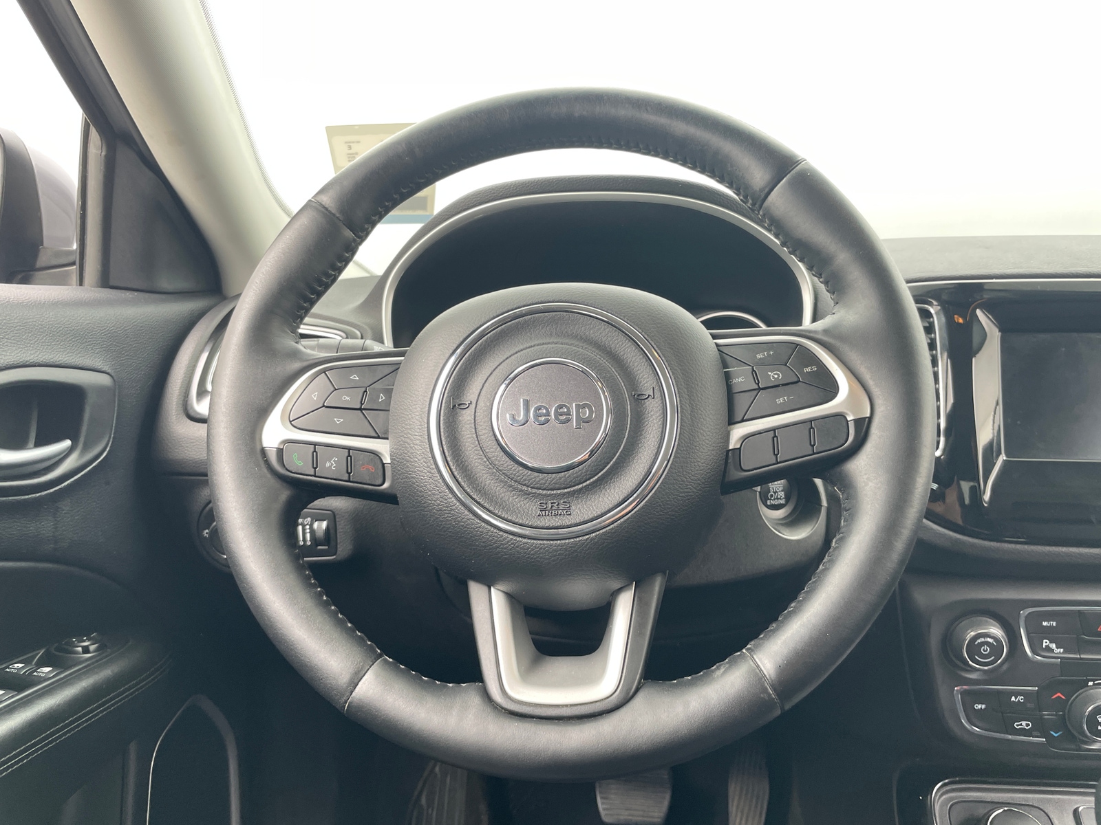 Thumbnail: 2018 Jeep Compass - 5