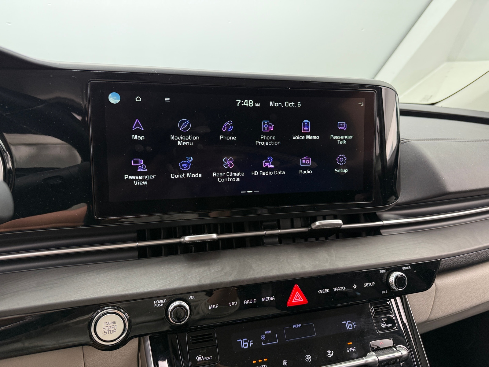 Thumbnail: 2022 Kia Carnival - 3