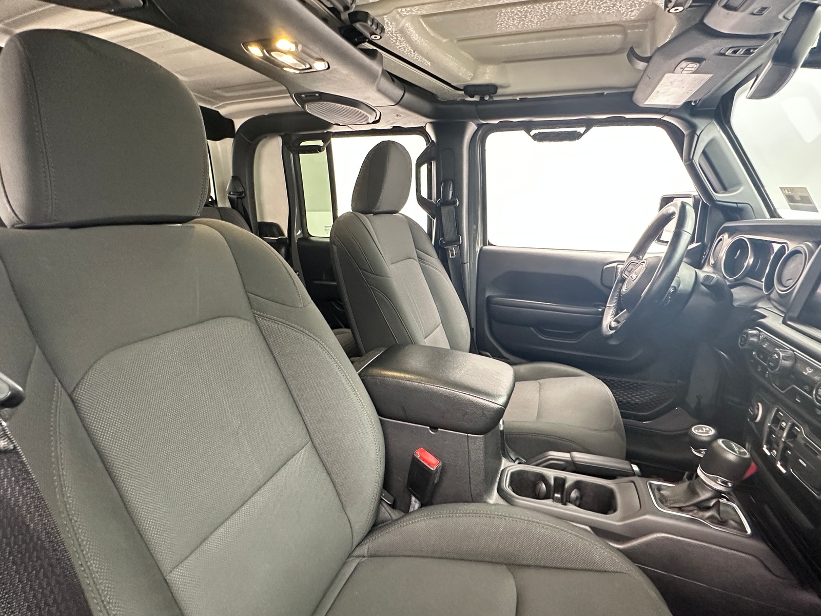 Thumbnail: 2021 Jeep Gladiator - 2
