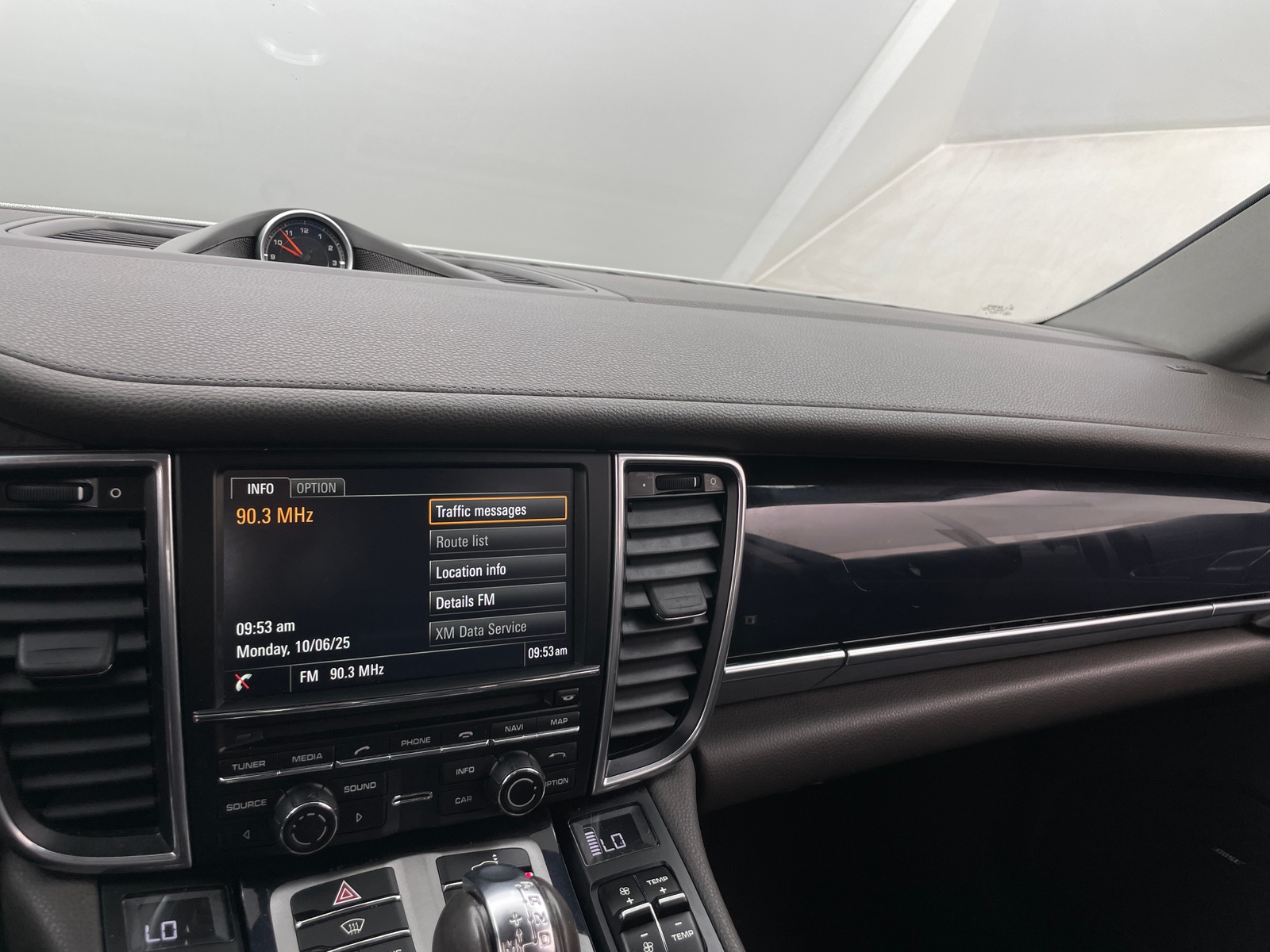 Thumbnail: 2016 Porsche Panamera - 3