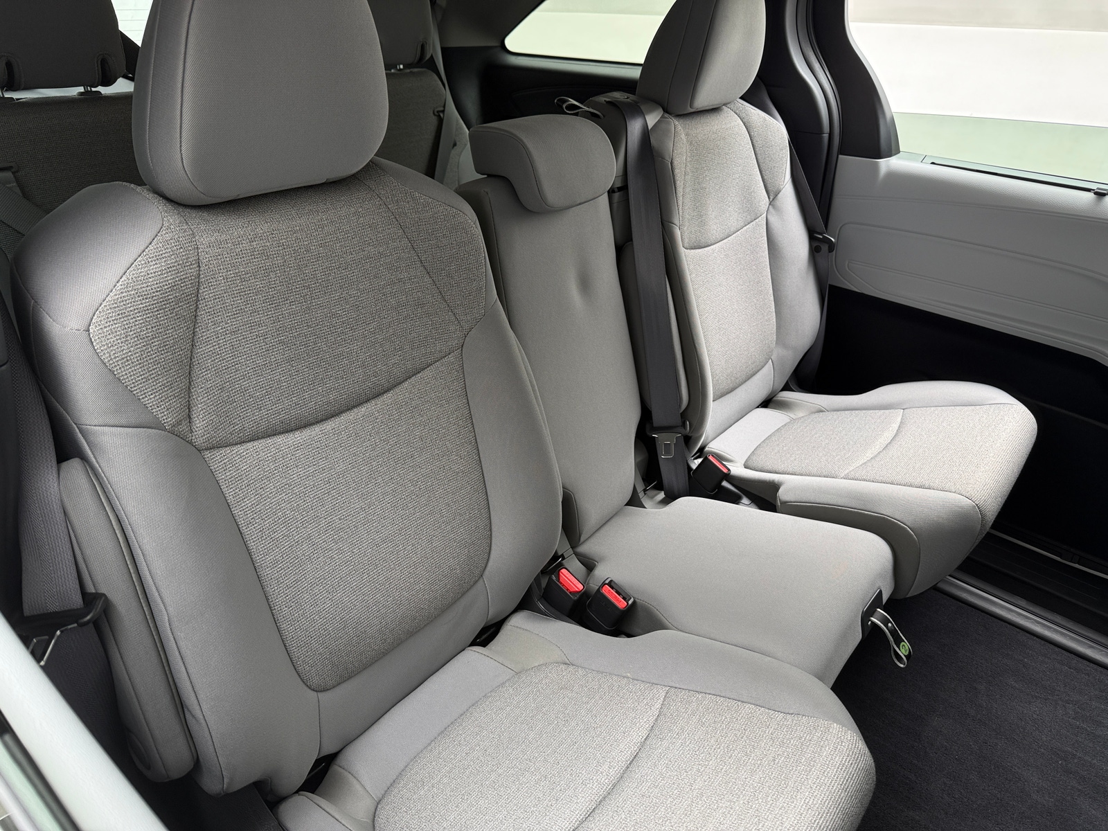Thumbnail: 2025 Toyota Sienna - 6