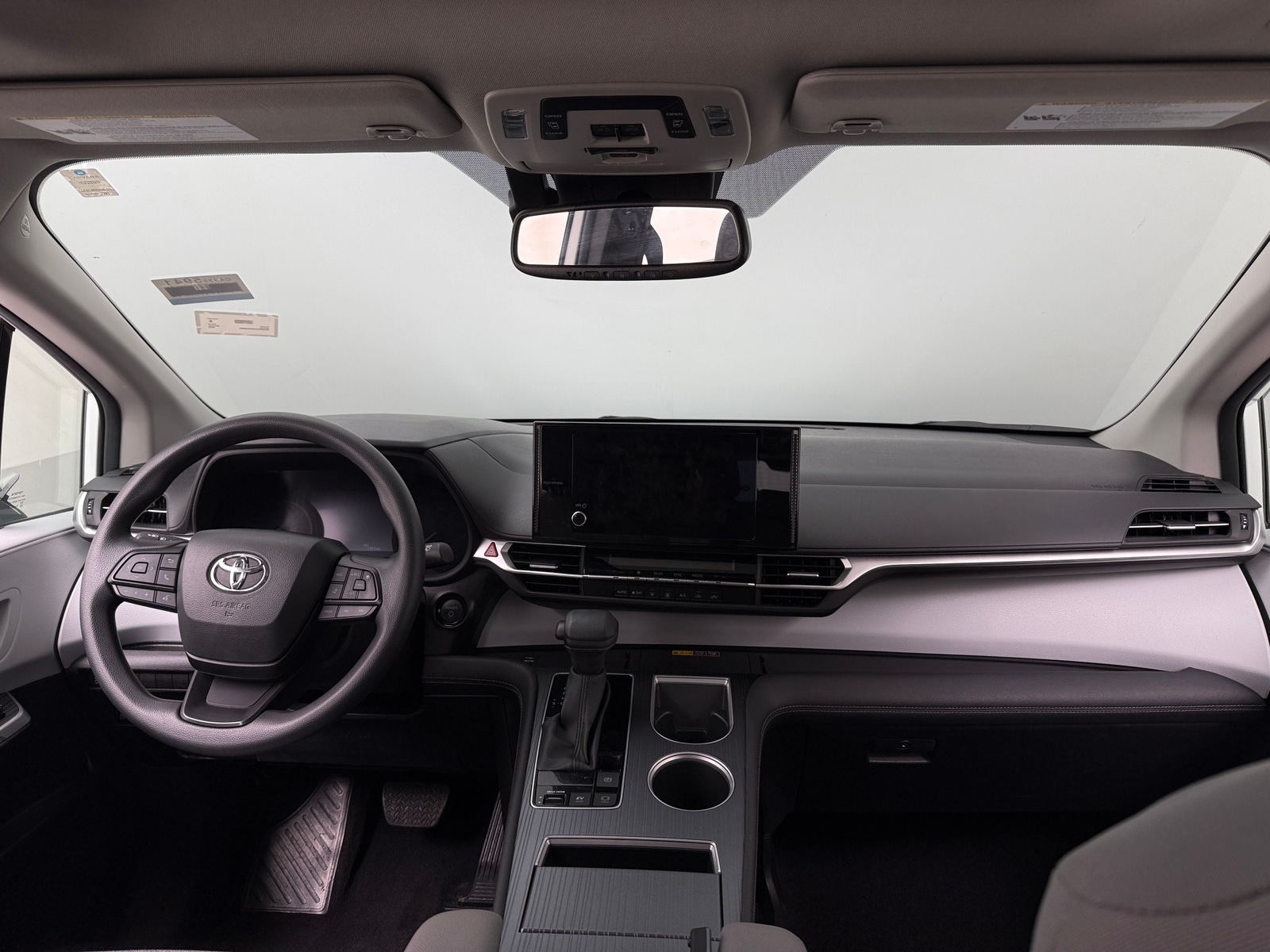 Thumbnail: 2025 Toyota Sienna - 3
