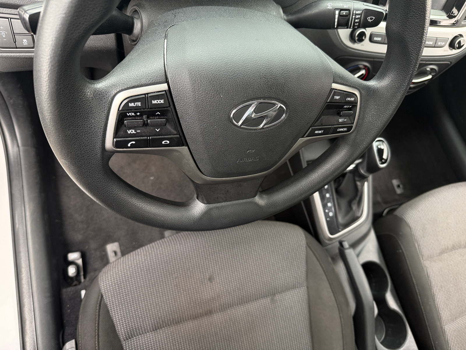 Thumbnail: 2021 Hyundai Accent - 5