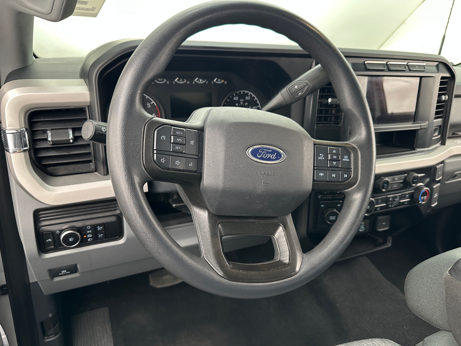 Thumbnail: 2023 Ford Econoline - 5