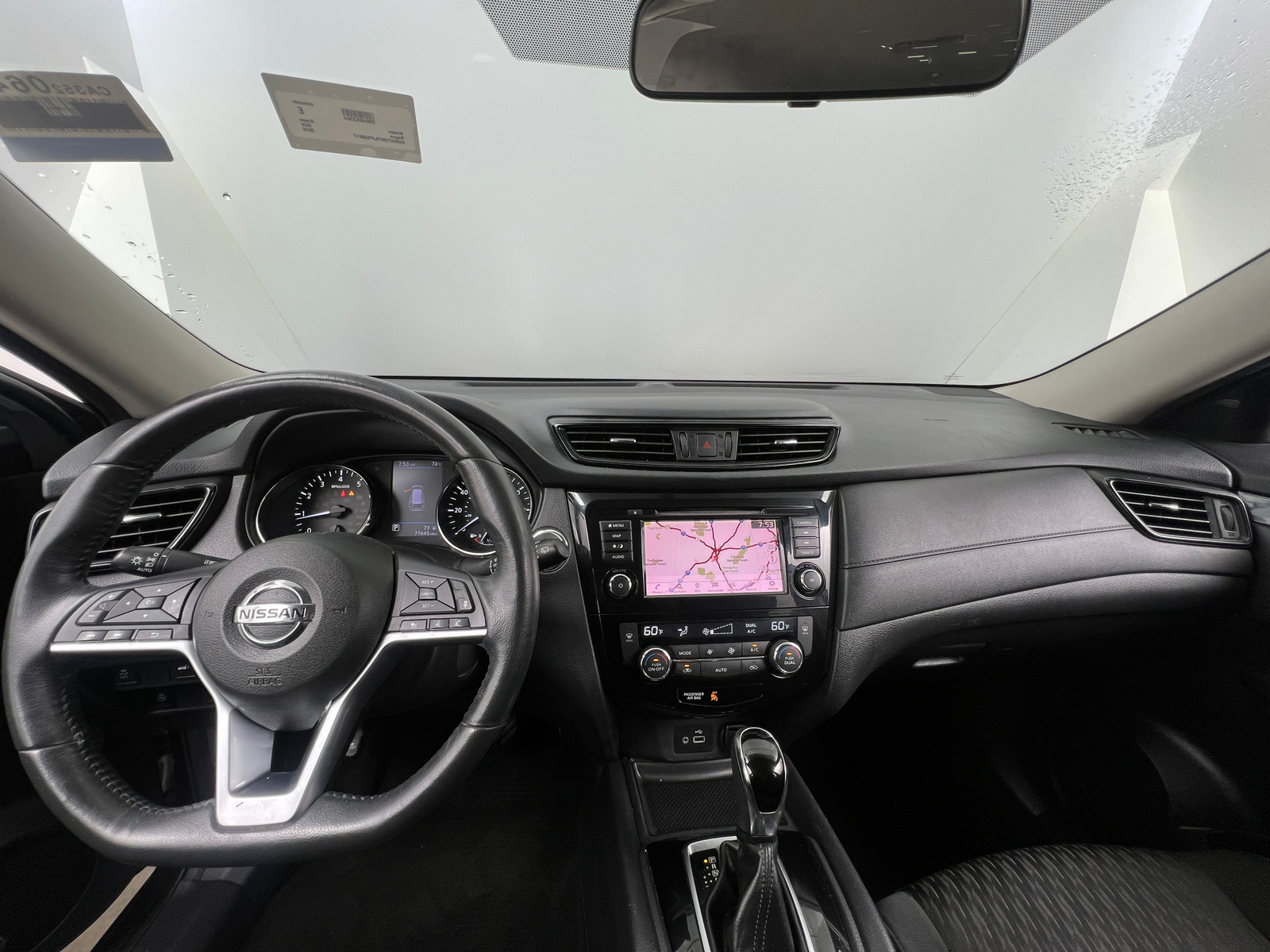 Thumbnail: 2018 Nissan Rogue - 3
