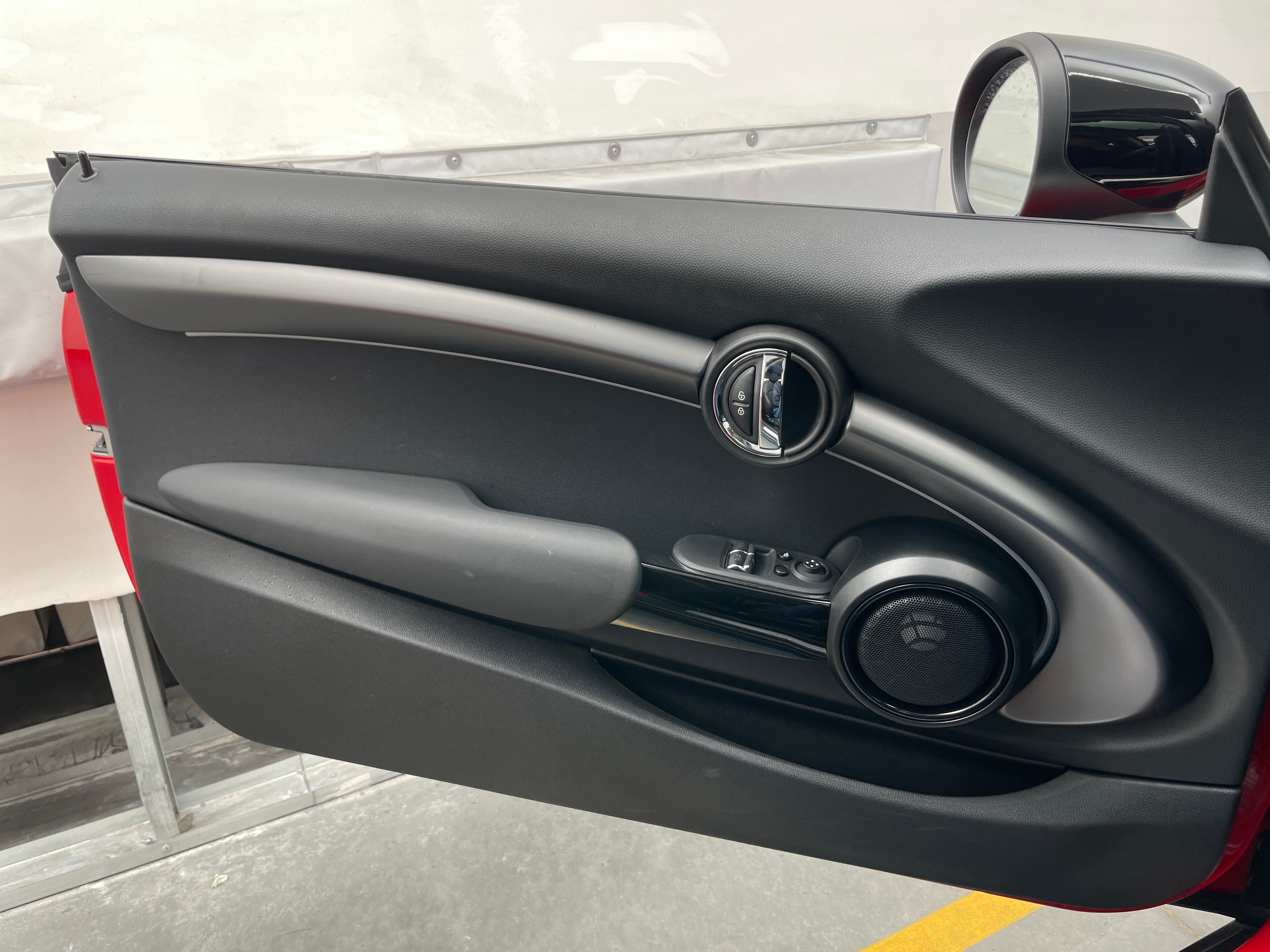 Used 2023 MINI Hardtop 2 Door SE with VIN WMW13DJ02P2T20658 for sale in Oak Creek, WI