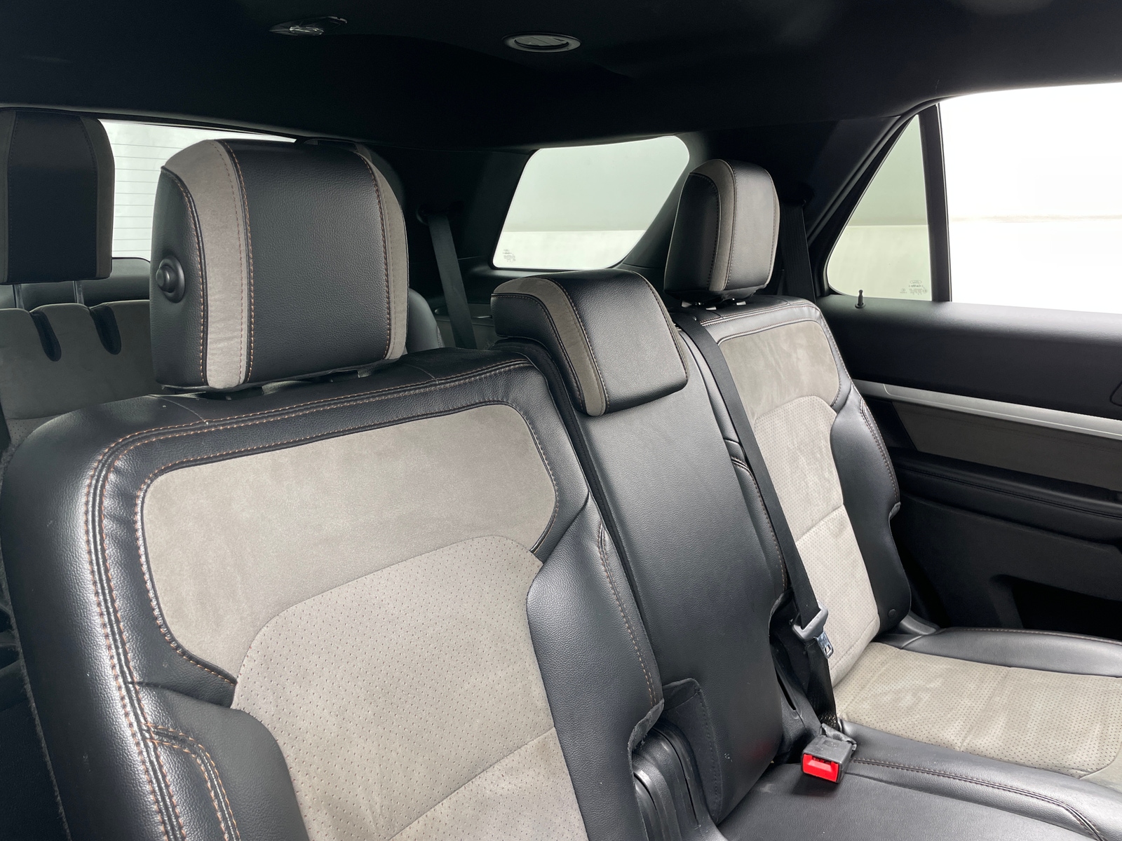 Thumbnail: 2017 Ford Explorer - 6
