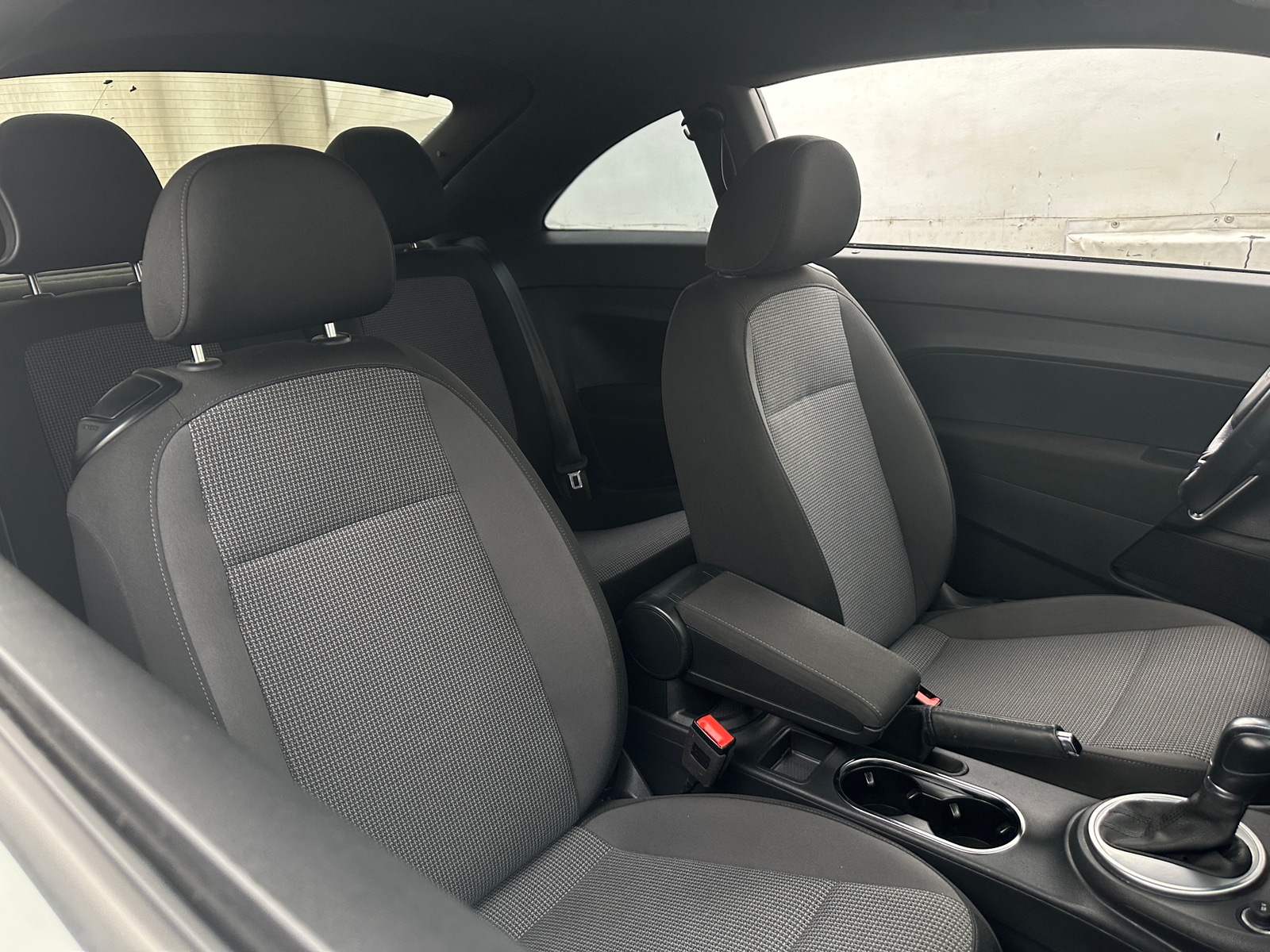 Thumbnail: 2019 Volkswagen Beetle - 2