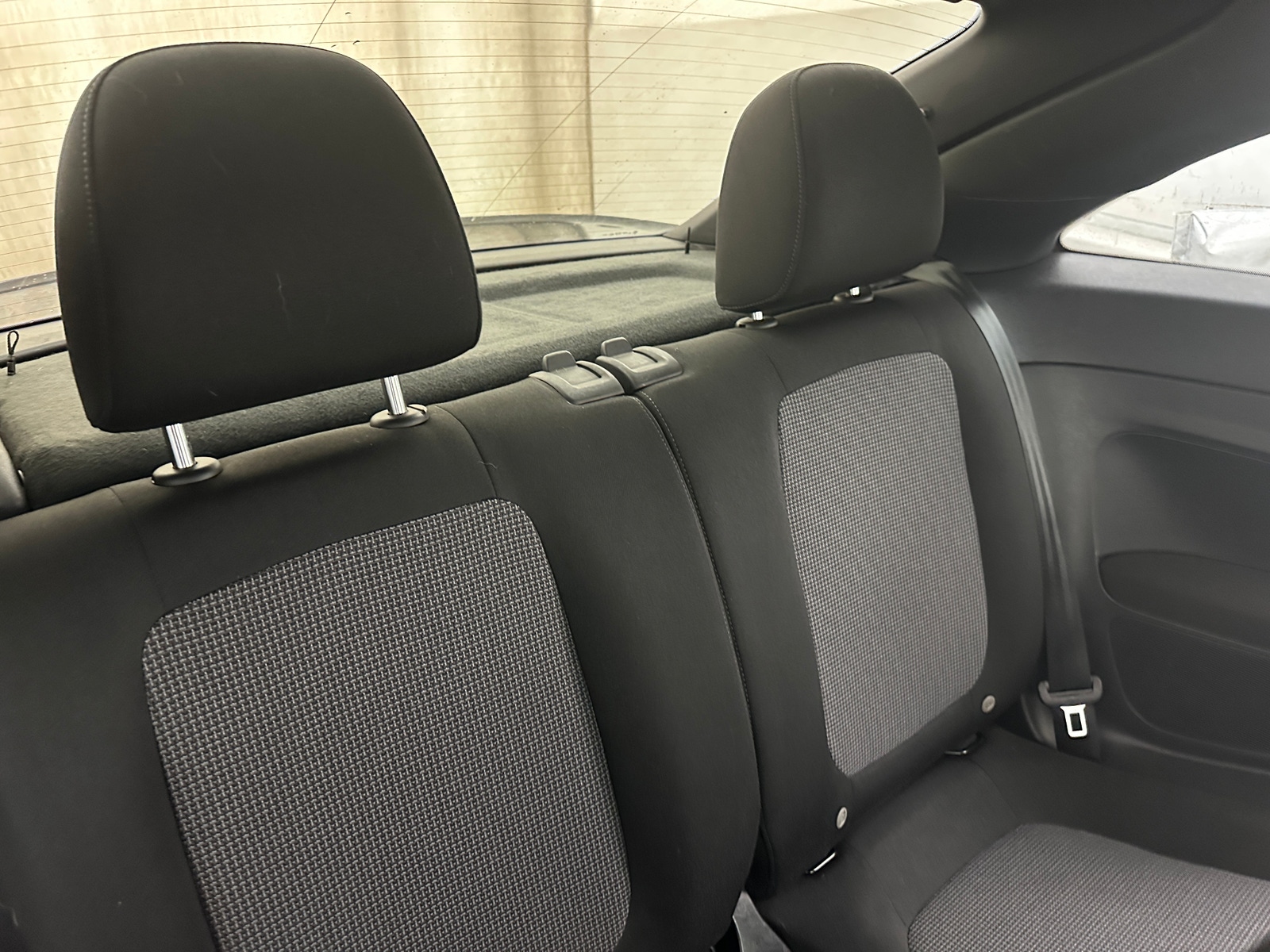 Thumbnail: 2019 Volkswagen Beetle - 6