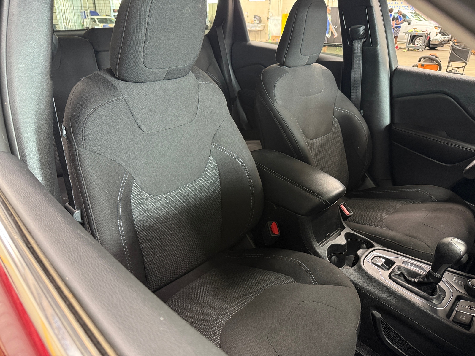 Thumbnail: 2019 Jeep Cherokee - 2