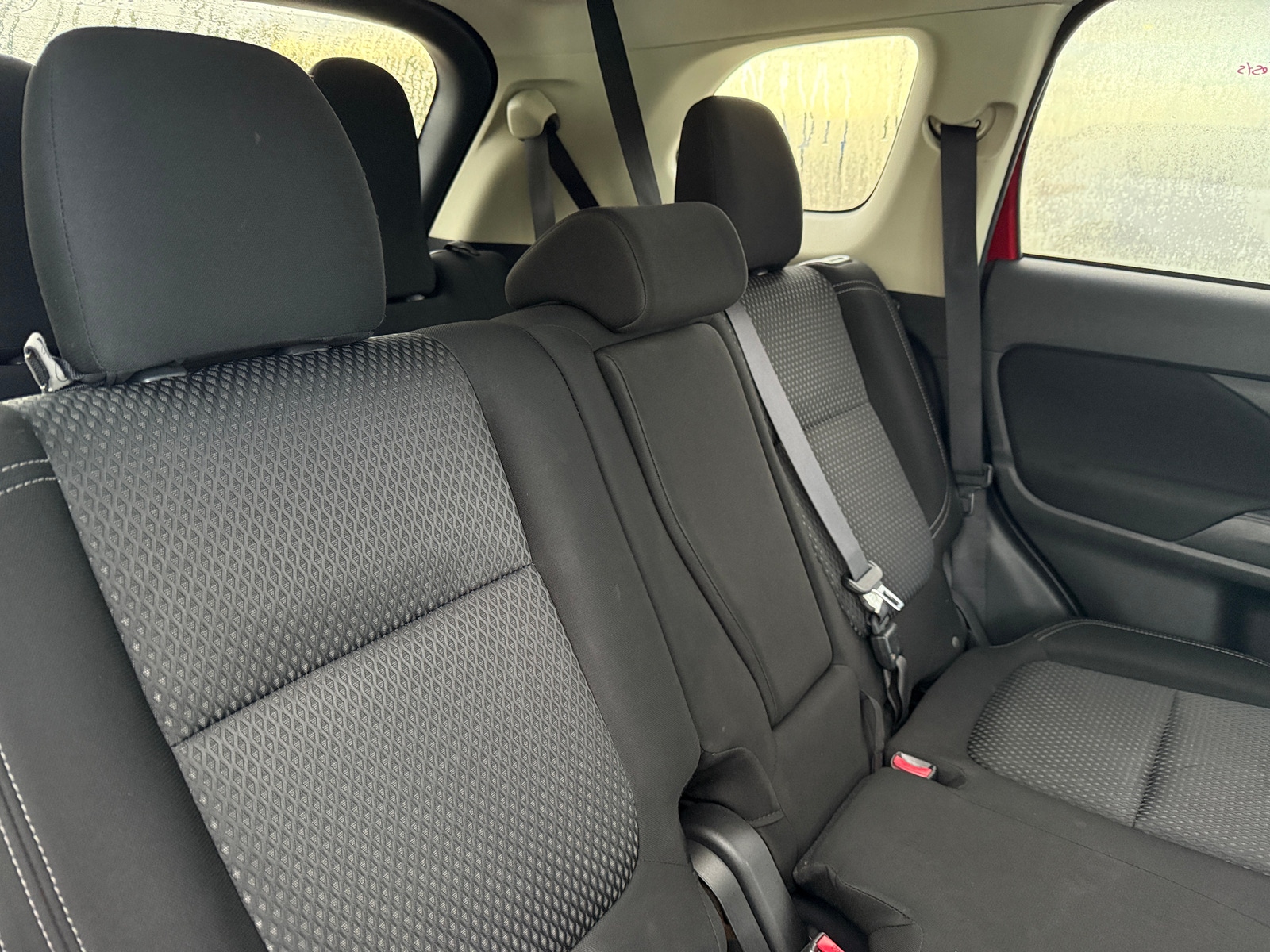 Thumbnail: 2019 Mitsubishi Outlander - 6