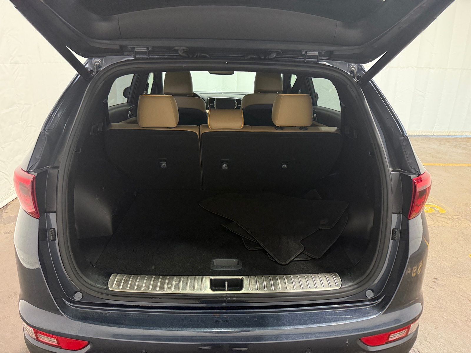 Thumbnail: 2019 Kia Sportage - 6