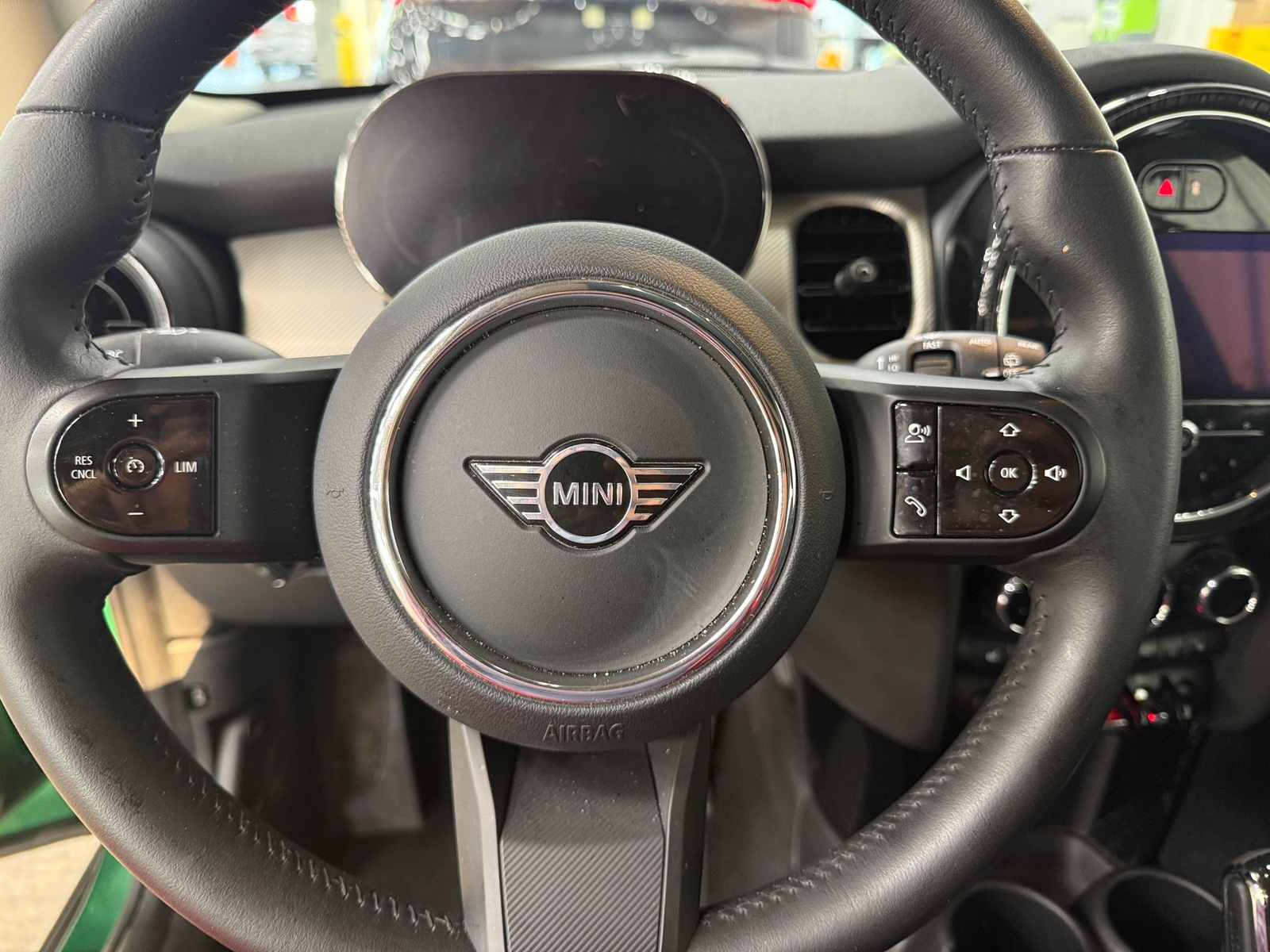 Thumbnail: 2023 MINI Cooper Hardtop - 4