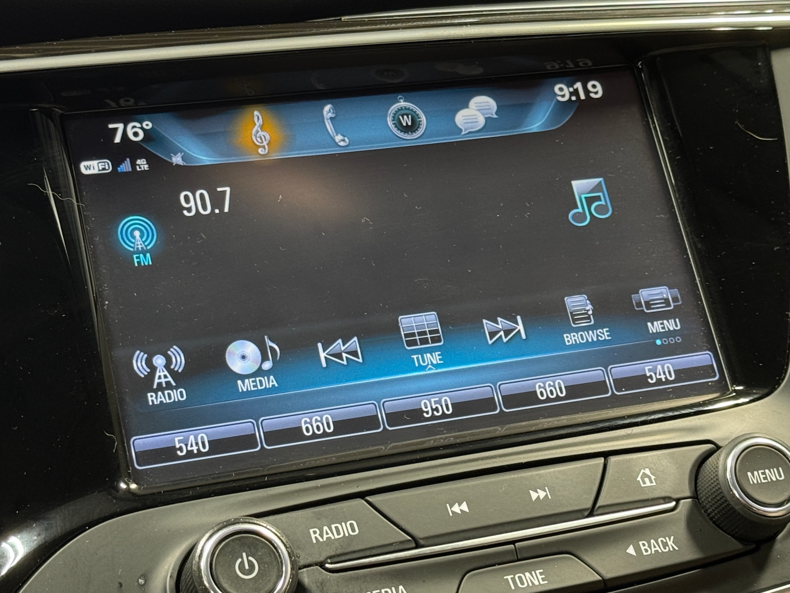 Thumbnail: 2020 Buick Envision - 3