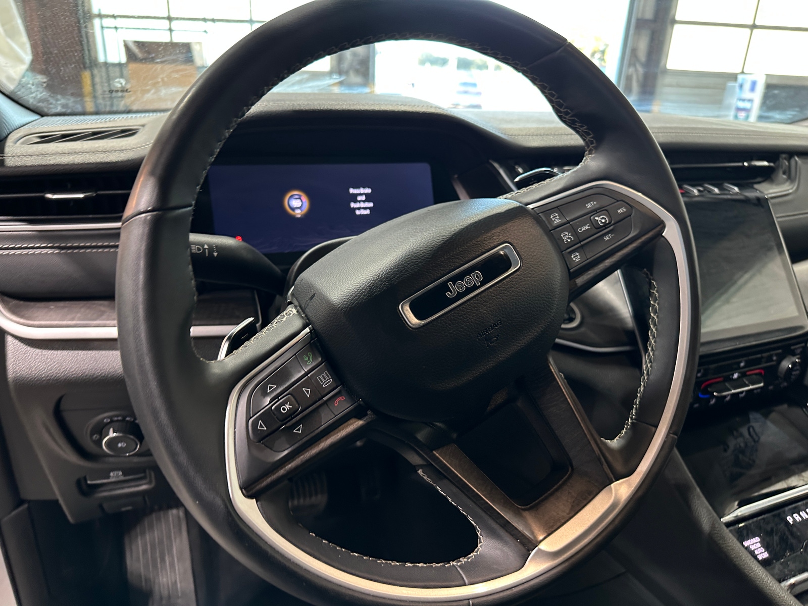 Thumbnail: 2024 Jeep Grand Cherokee - 4